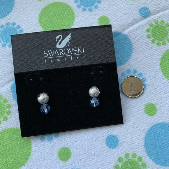*2/$40* Swarovski Earrings - Picture 2 of 4